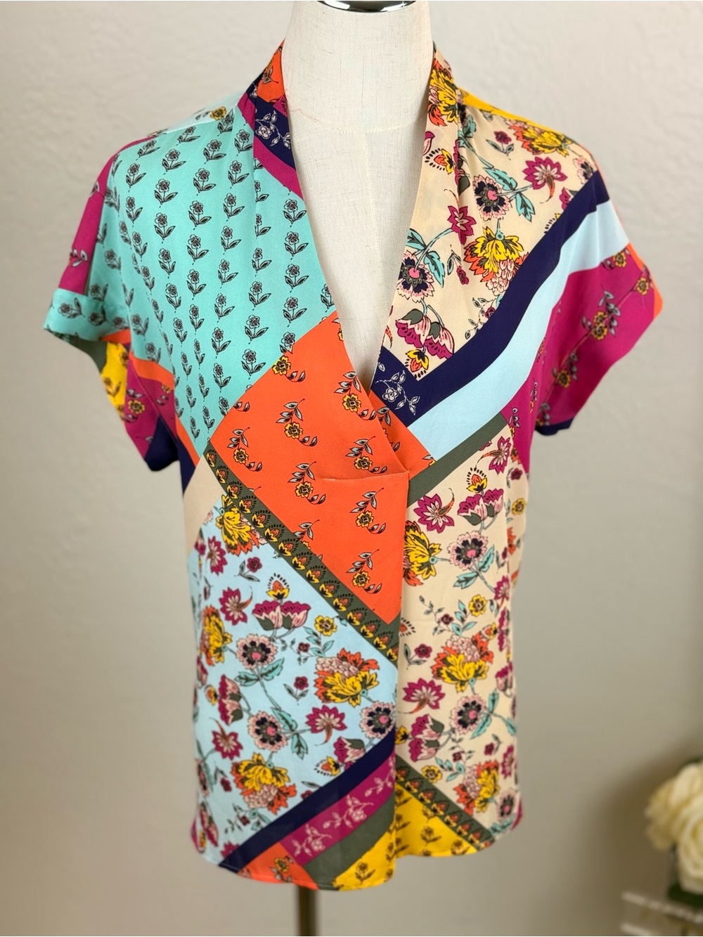 Vibrant‎ DR2 Mixed-Print Patchwork V-Neck Blouse Sz:S Boho Dopamine Dressing
